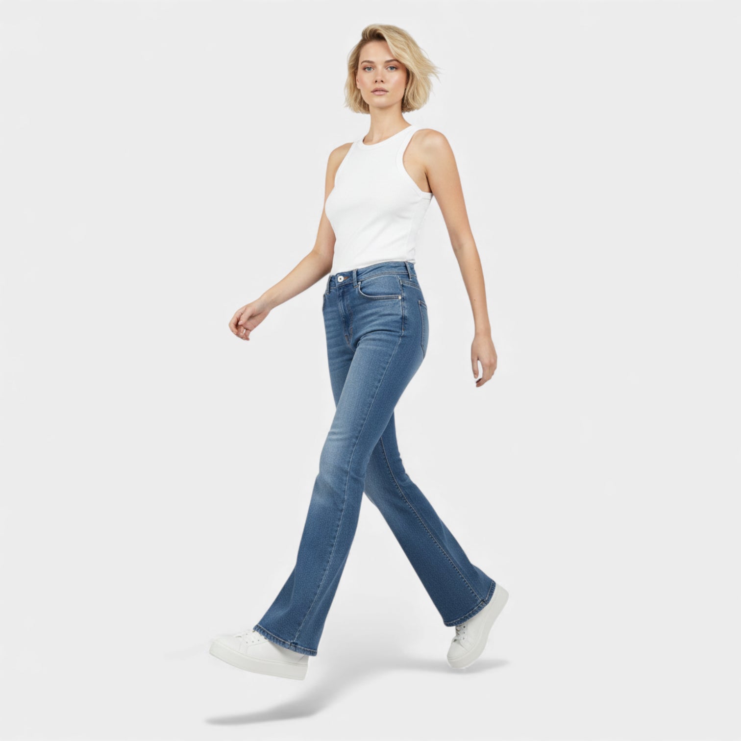 jeans acampanados clásicos | talle alto | denim elástico medio